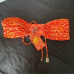 NWT Blackbough swim bikini top size medium